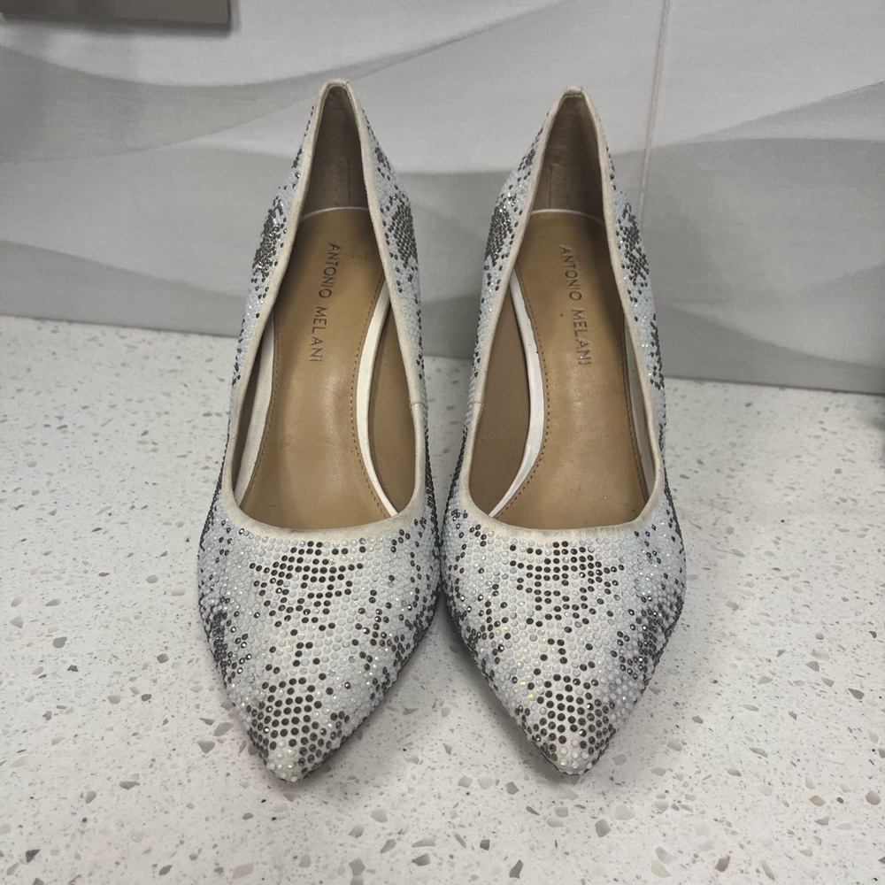Antonio Melani‎ Eggshell & Crystal Size 8.5
